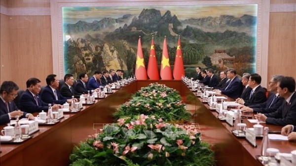 Prime Minister Pham Minh Chinh meets with top Chinese leader in Tianjin