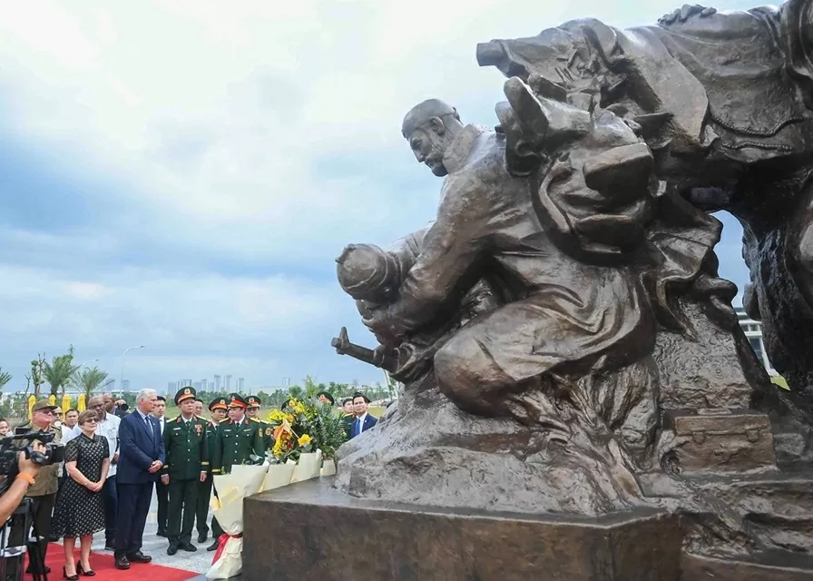 President of Cuba Miguel Díaz-Canel Bermúdez visits Vietnam Military History Museum during state visit