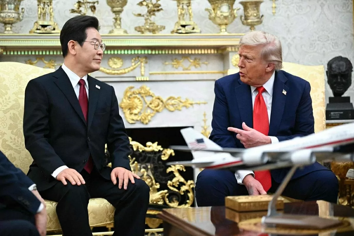 U.S. President Donald Trump speaks during a bilateral meeting with President Lee Jae Myung in the Oval Office of the White House in Washington, Aug. 25. AFP-Yonhap