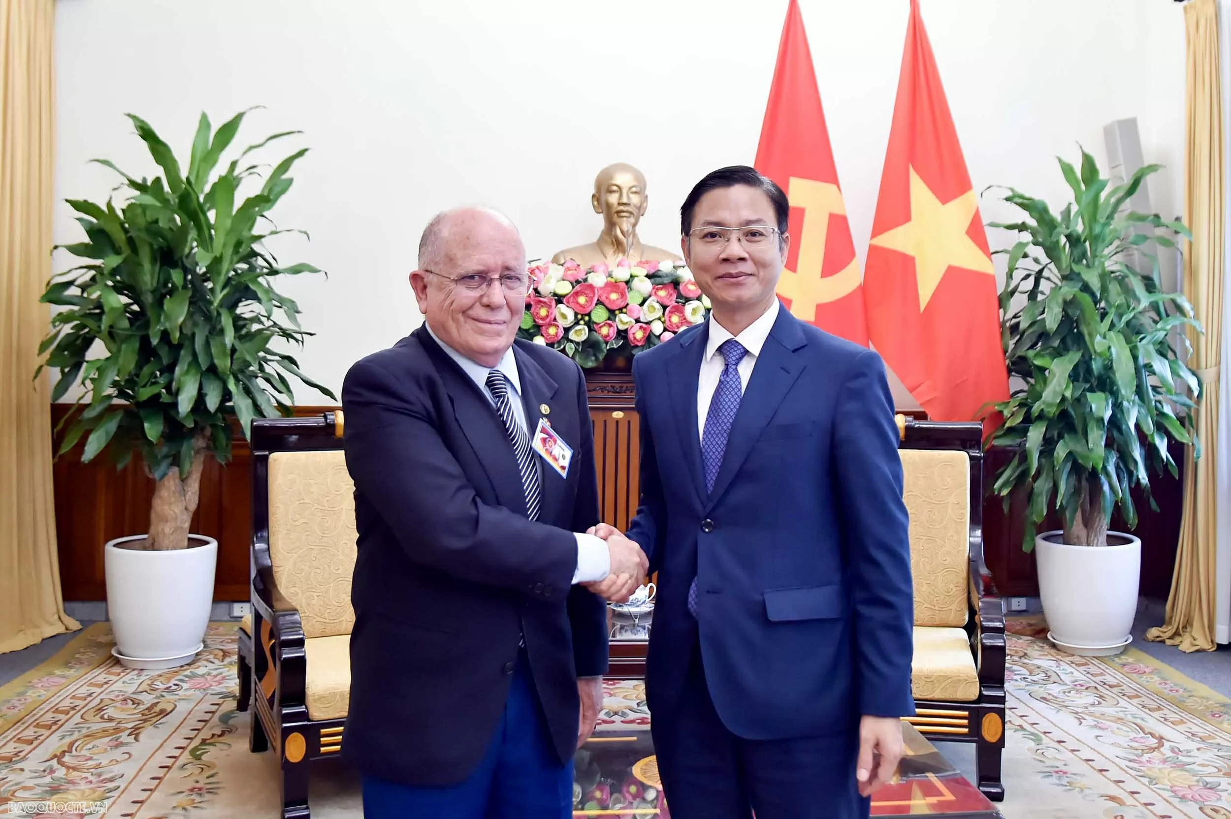 Deputy FM Ngo Le Van receives delegation from Communist Party of Brazil (PCdoB)