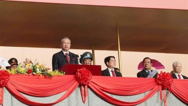 Party leader urges solidarity, joint efforts and consensus to realize aspirations