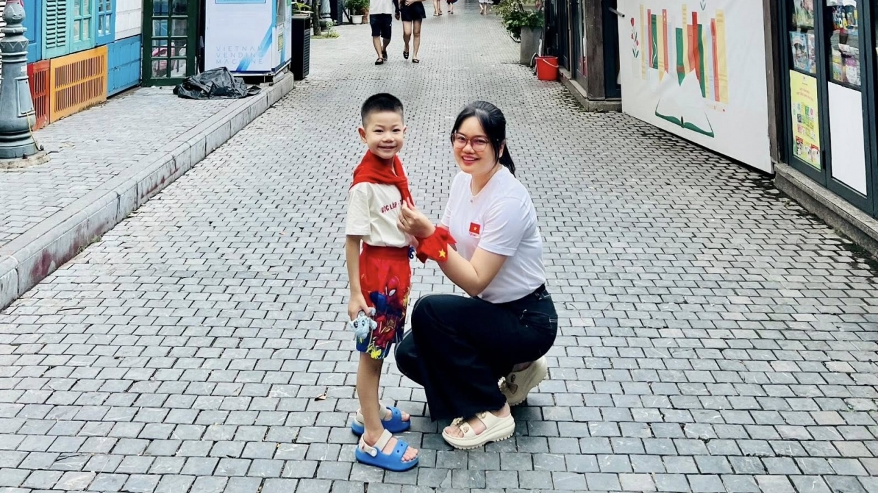 Additional National Day greetings sent to leaders of the Vietnamese Party and State