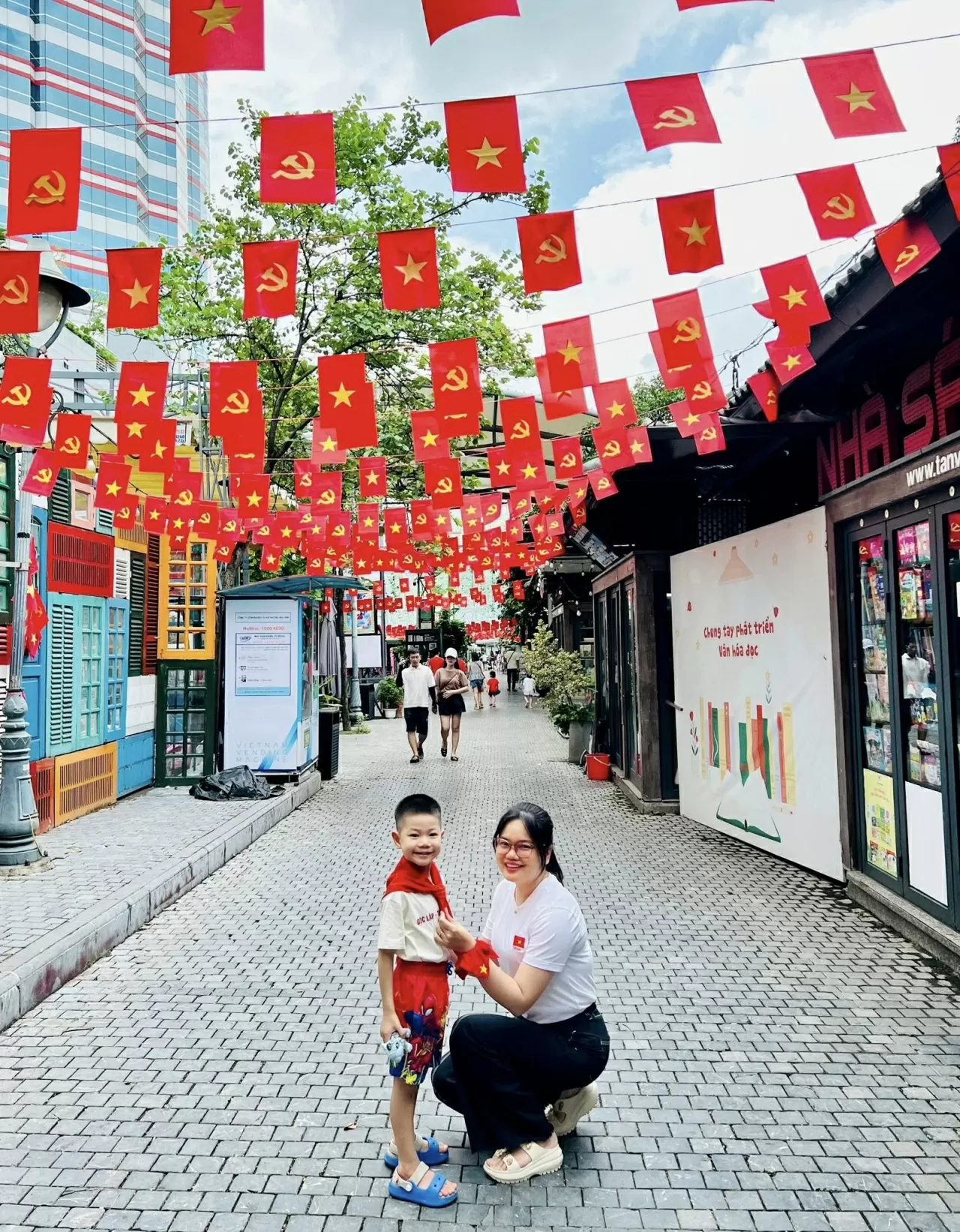 Quốc khánh 2/9: Người trẻ gieo những 'hạt giống' nhân văn, tử tế và tự hào dân tộc trên không gian số