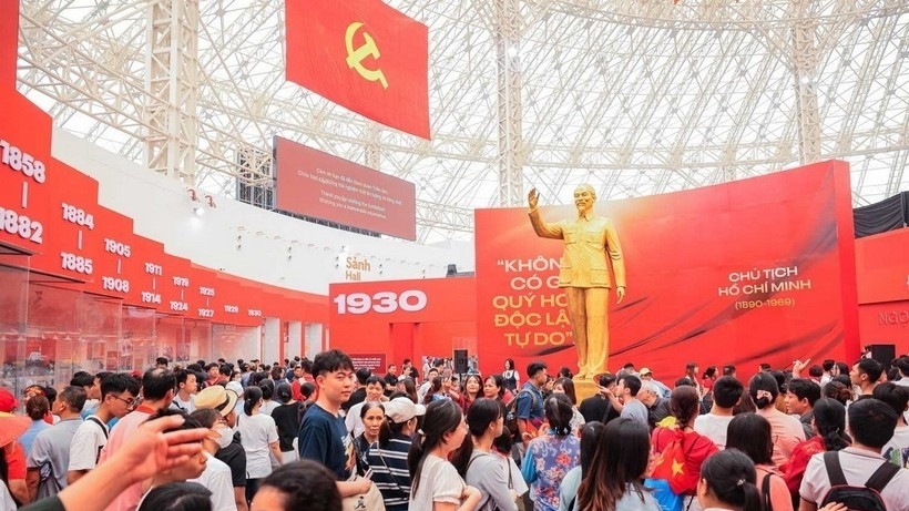 Hanoi receives two million visitors during the four-day National Day holidays