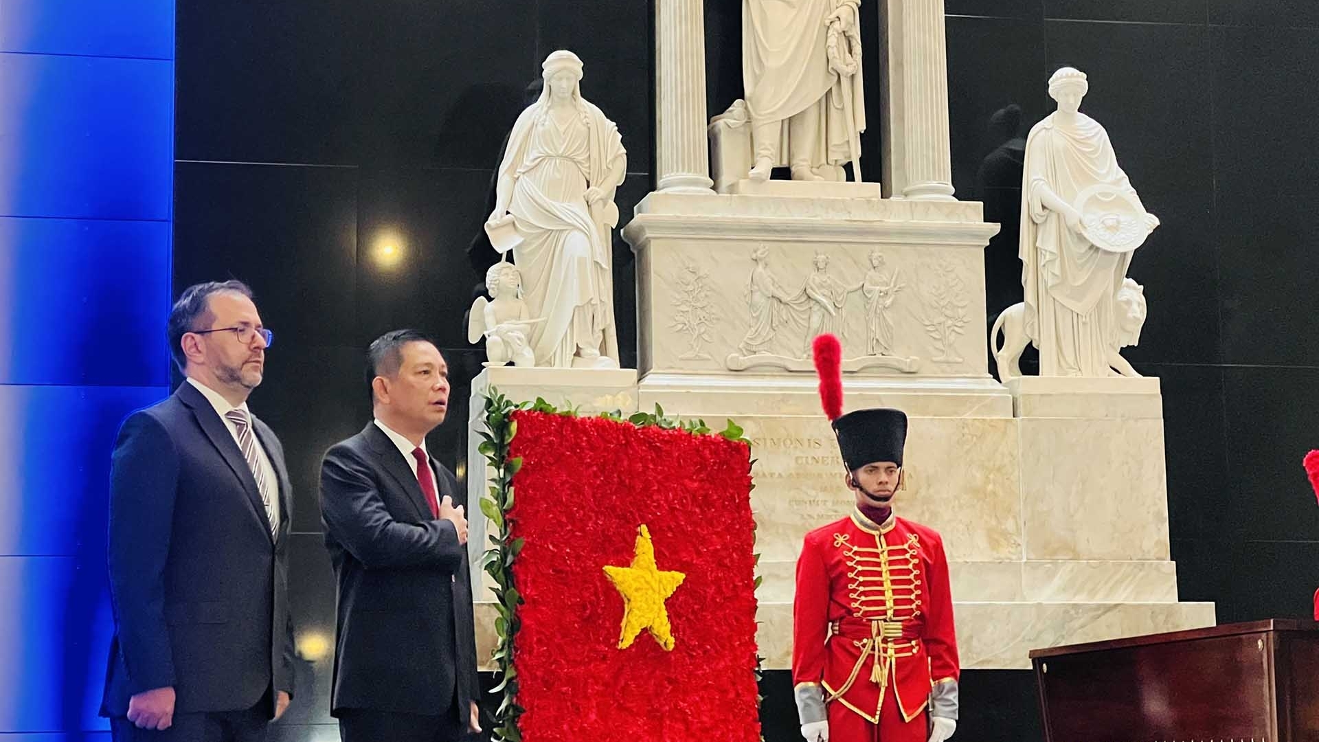 Venezuela celebrates the 80th Anniversary of the August Revolution and Vietnam's National Day