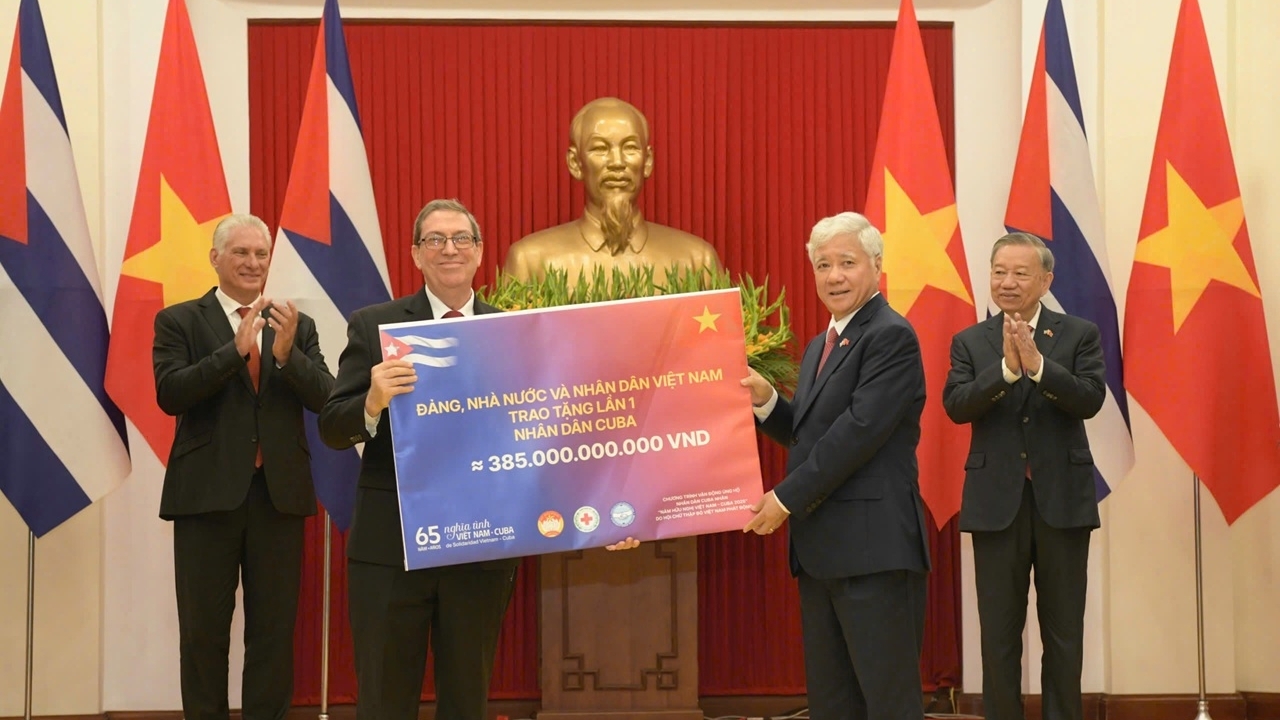 Nearly 385 billion VND donated in first phase to Cuban people