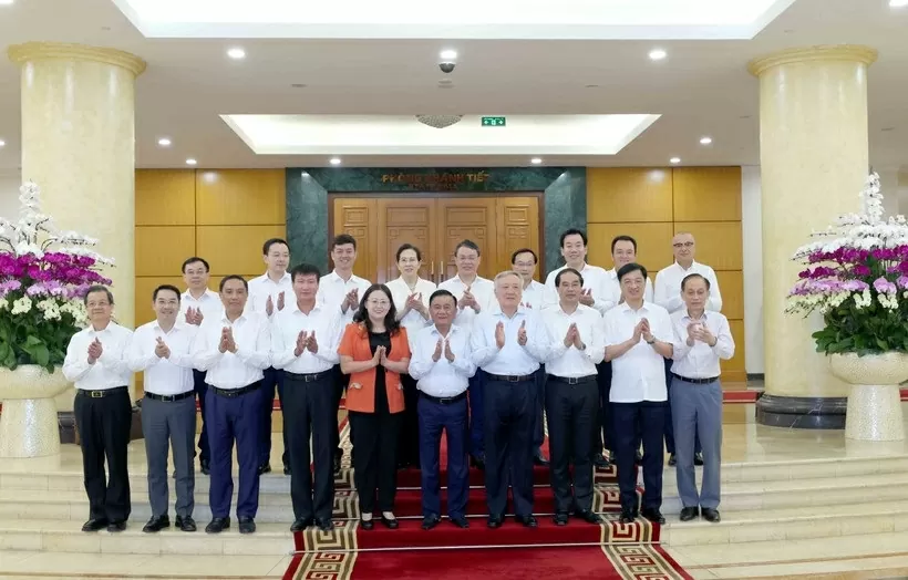 Politburo looks into Party congress preparations of Ninh Binh, Dak Lak, Lao Cai Politburo looks into Party congress preparations of Ninh Binh, Dak Lak, Lao Cai