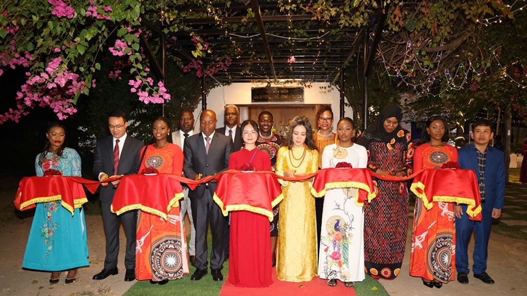 Inauguration of Ho Chi Minh Space on National Day in Tanzania