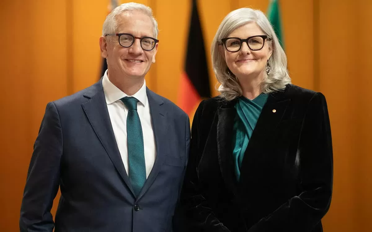 Toàn quyền Australia Sam Mostyn và Phu quân. (Nguồn: Văn phòng Toàn quyền Australia) Toàn quyền Australia Sam Mostyn và Phu quân. (Nguồn: Văn phòng Toàn quyền Australia)