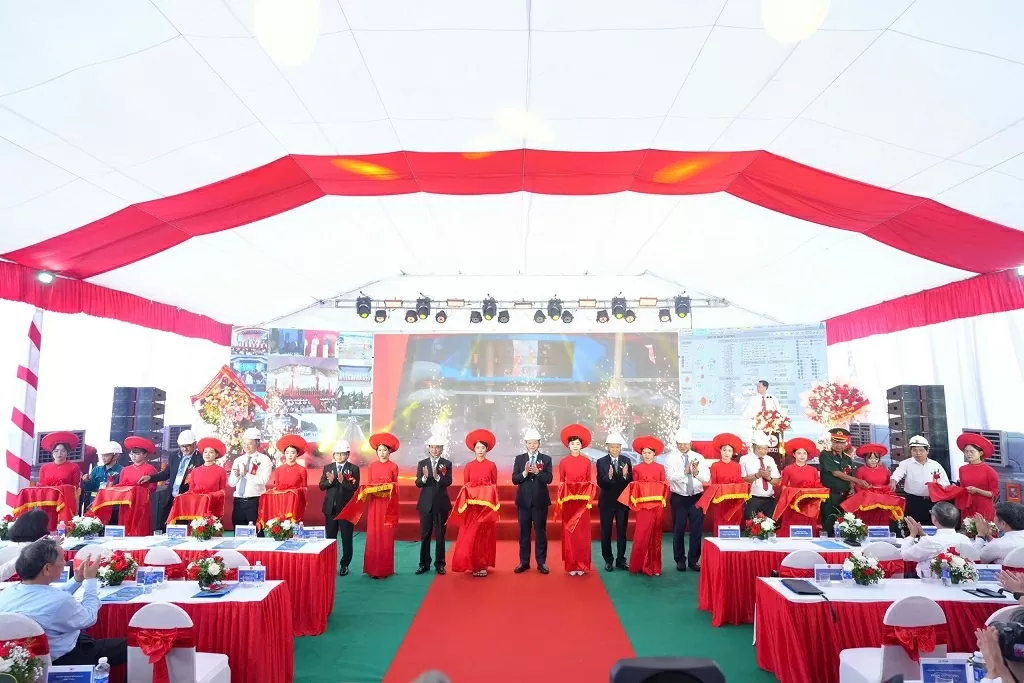 Integration of Unit 1 of Hoa Binh Hydropower Plant Expansion into the National Grid