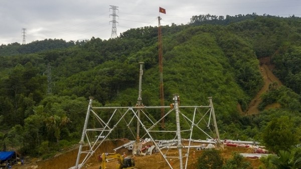 500kV Lao Cai - Vinh Yen transmission line project determined to energize by September
