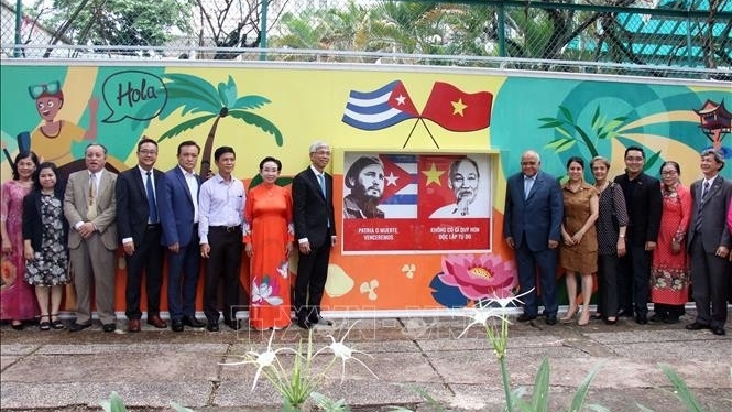 HCM City unveils mural celebrating Vietnam-Cuba friendship