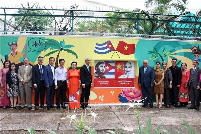 HCM City unveils mural celebrating Vietnam-Cuba friendship HCM City unveils mural celebrating Vietnam-Cuba friendship