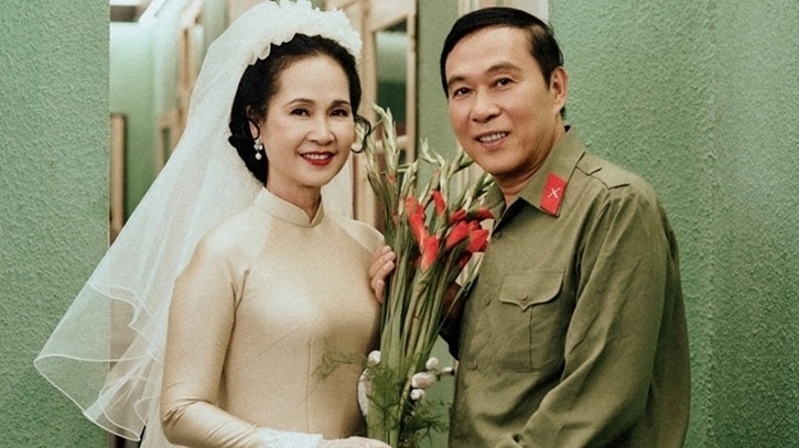 People’s Artist Lan Huong and her husband create a meaningful, special wedding photo album