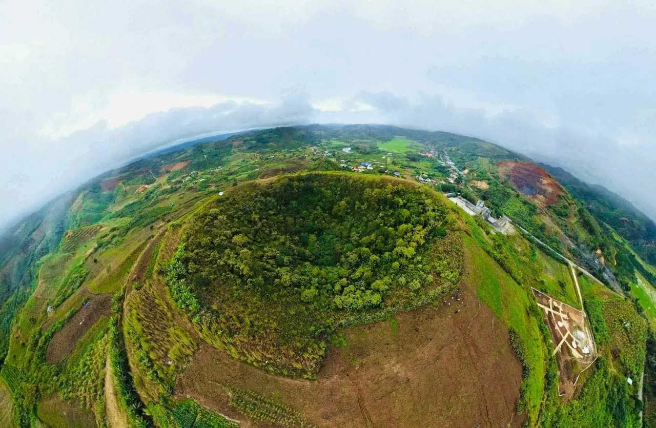 Nam Kar, Lam Dong - A “young” volcano amidst the vast Central Highlands