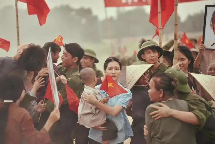 'Mua do' (Red Rain) and two love songs from the frontline to the homefront