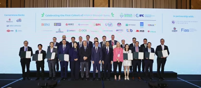 Four Vietnamese banks join 5.6 trillion USD green finance network Four Vietnamese banks join 5.6 trillion USD green finance network