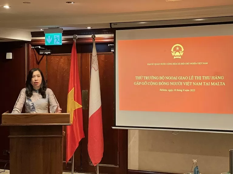 Deputy FM Le Thi Thu Hang commends efforts of Vietnamese community in Malta Deputy FM Le Thi Thu Hang commends efforts of Vietnamese community in Malta