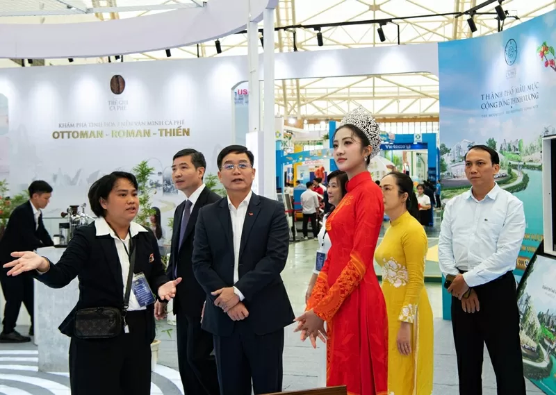 Trung Nguyen Legend's mark at the A80 Exhibition Trung Nguyen Legend's mark at the A80 Exhibition