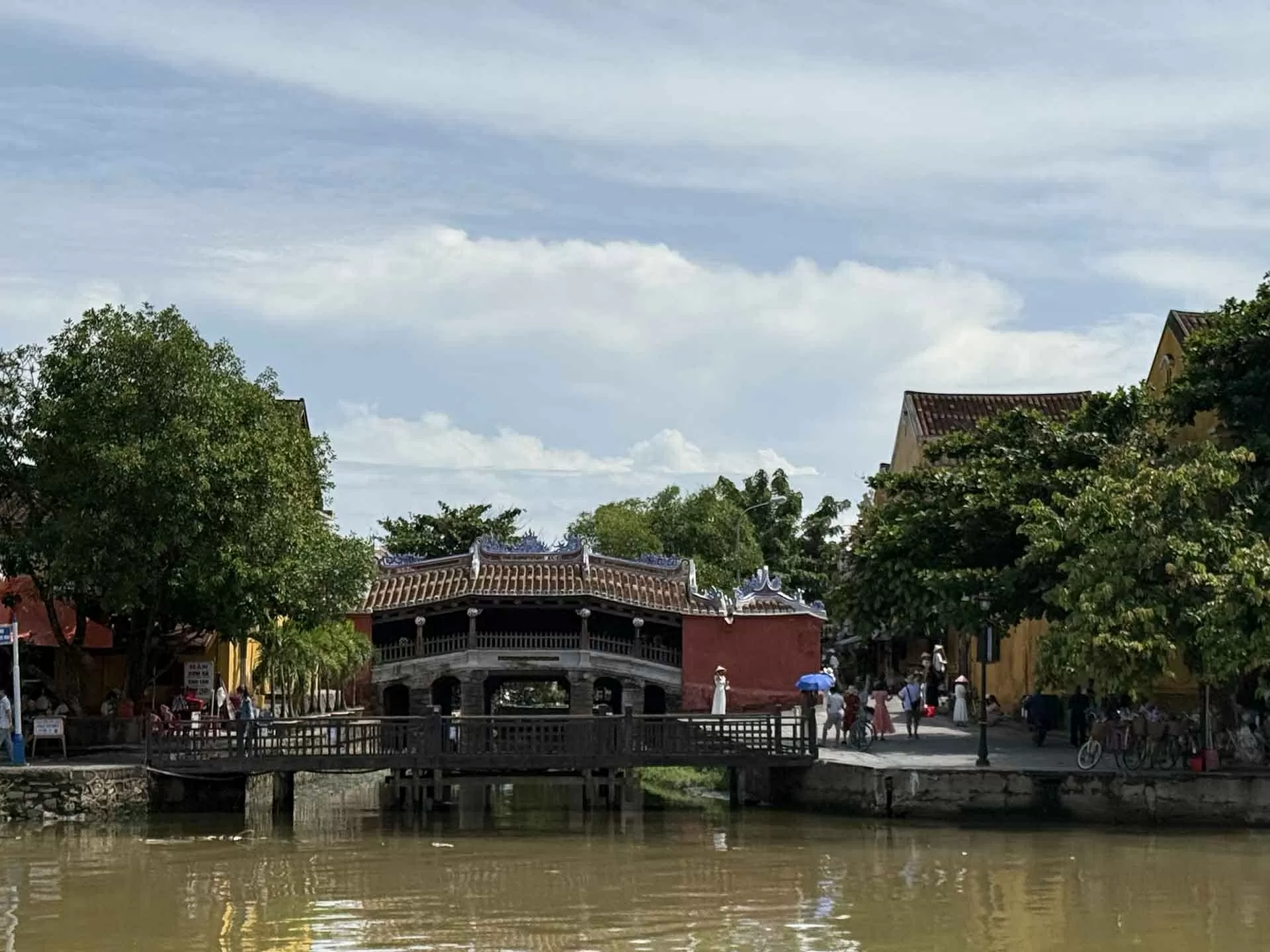 Hoi An - A tapestry of colours and memories of nostalgia