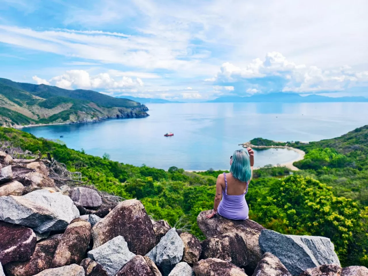 Discover five picture-perfect fishing villages in Khanh Hoa