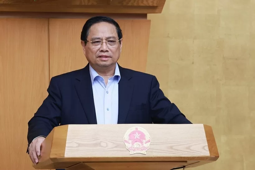 PM orders swift drafting of action plan to translate Politburo resolutions into practice