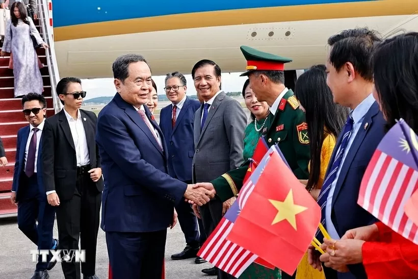 NA Chairman Tran Thanh Man arrives in Kuala Lumpur to attend AIPA-46 and pay an official visit to Malaysia