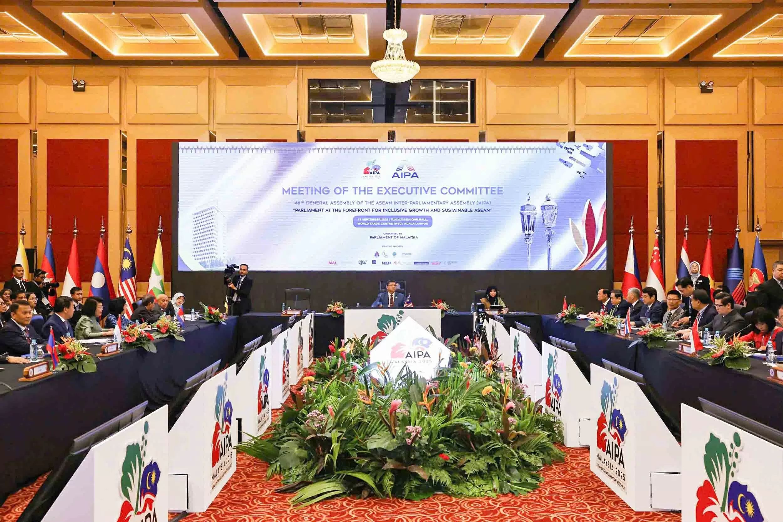 NA Chairman Tran Thanh Man attends AIPA-46 Meeting in Kuala Lumpur