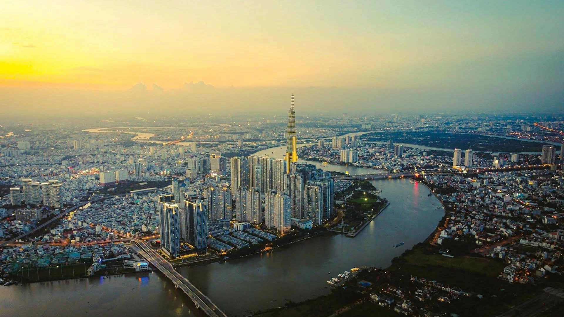 Vietnam's remarkable economic development paves the way for successful implementation of the 14th National Party Congress tasks