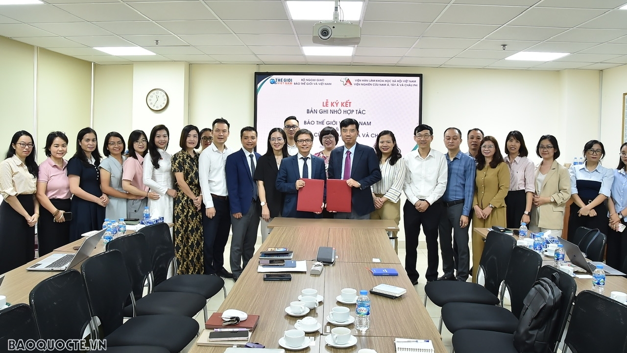 Promoting close ties between journalism and scientific research in the new context: The World and Vietnam Report