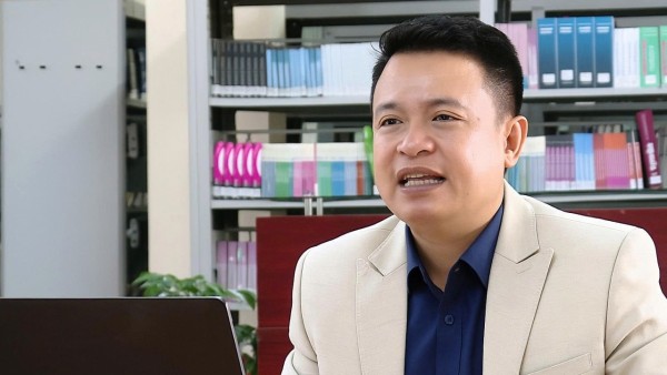 Building ideological resilience in youth as ‘shields’ against toxic information in cyberspace: Scholar