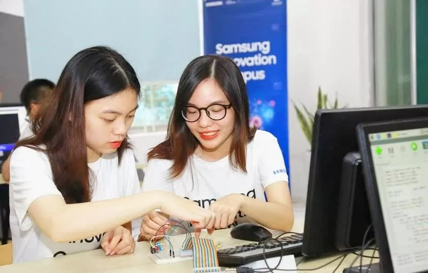 Building ideological resilience in youth as ‘shields’ against toxic information in cyberspace: Scholar Building ideological resilience in youth as ‘shields’ against toxic information in cyberspace: Scholar