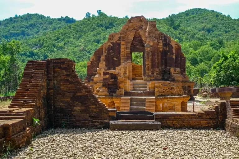 Exploring Vietnam's nine World Heritage Sites Exploring Vietnam's nine World Heritage Sites
