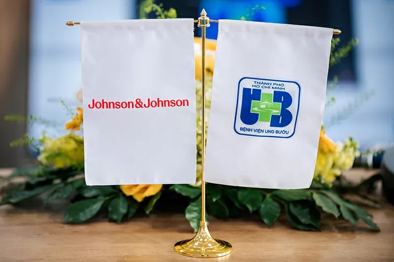 Johnson & Johnson signs the first-ever MoU with HCMC oncology hospital to unlock access to innovative cancer treatment Johnson & Johnson signs the first-ever MoU with HCMC oncology hospital to unlock access to innovative cancer treatment