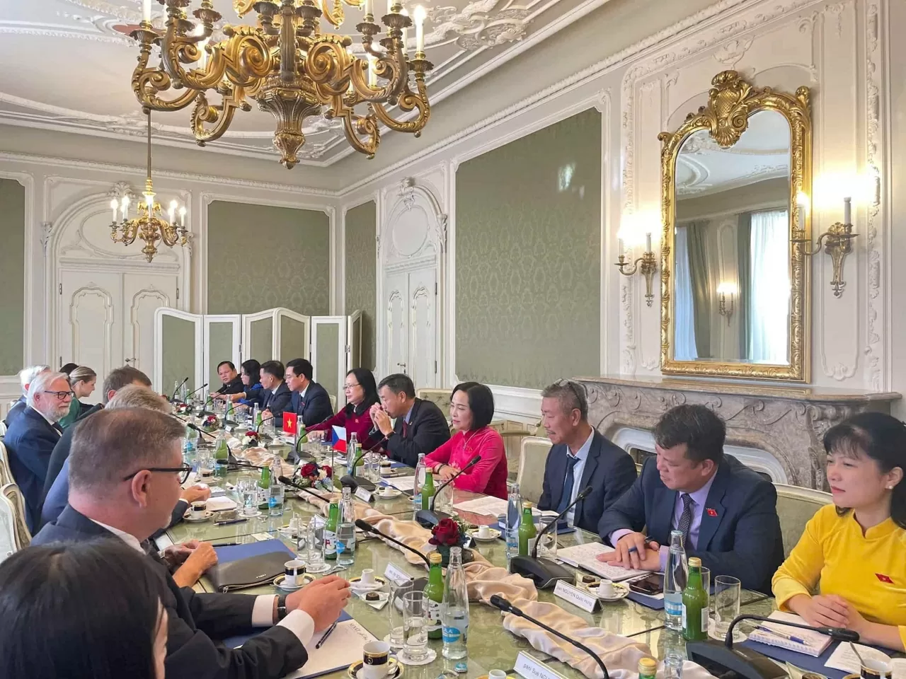 Vietnam and Czech Republic bolster diplomatic ties