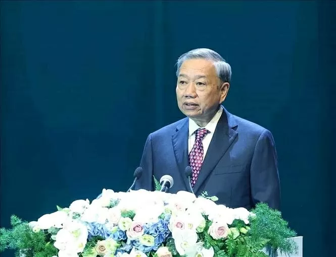 Party General Secretary requested Petrovietnam to continue leading nation’s industrialisation, modernisation