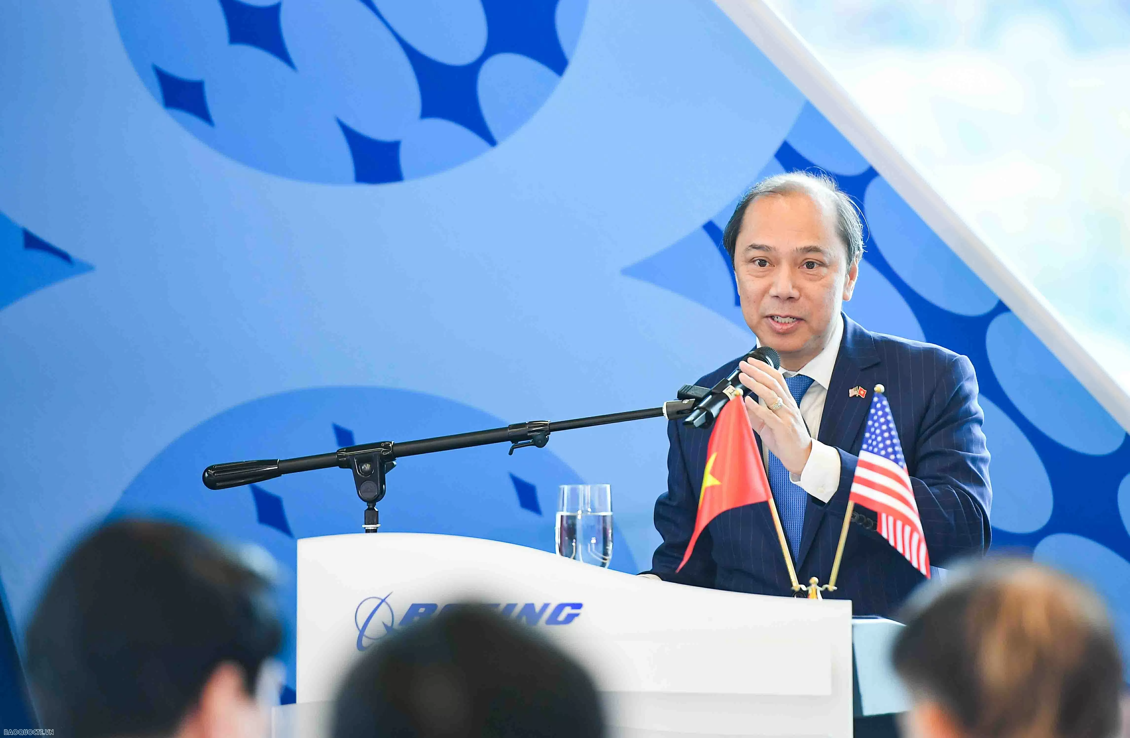 President Luong Cuong attends Boeing–Vietjet aircraft handover in Seattle