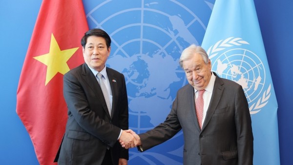 President Luong Cuong meets UN Secretary-General António Guterres in New York