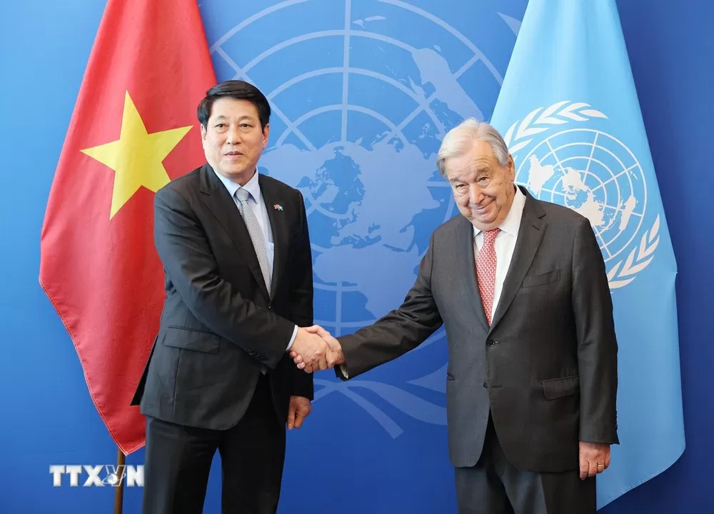 President Luong Cuong and Spouse returns to Hanoi, concluding trip for UNGA 80, bilateral activities in US President Luong Cuong and Spouse returns to Hanoi, concluding trip for UNGA 80, bilateral activities in US