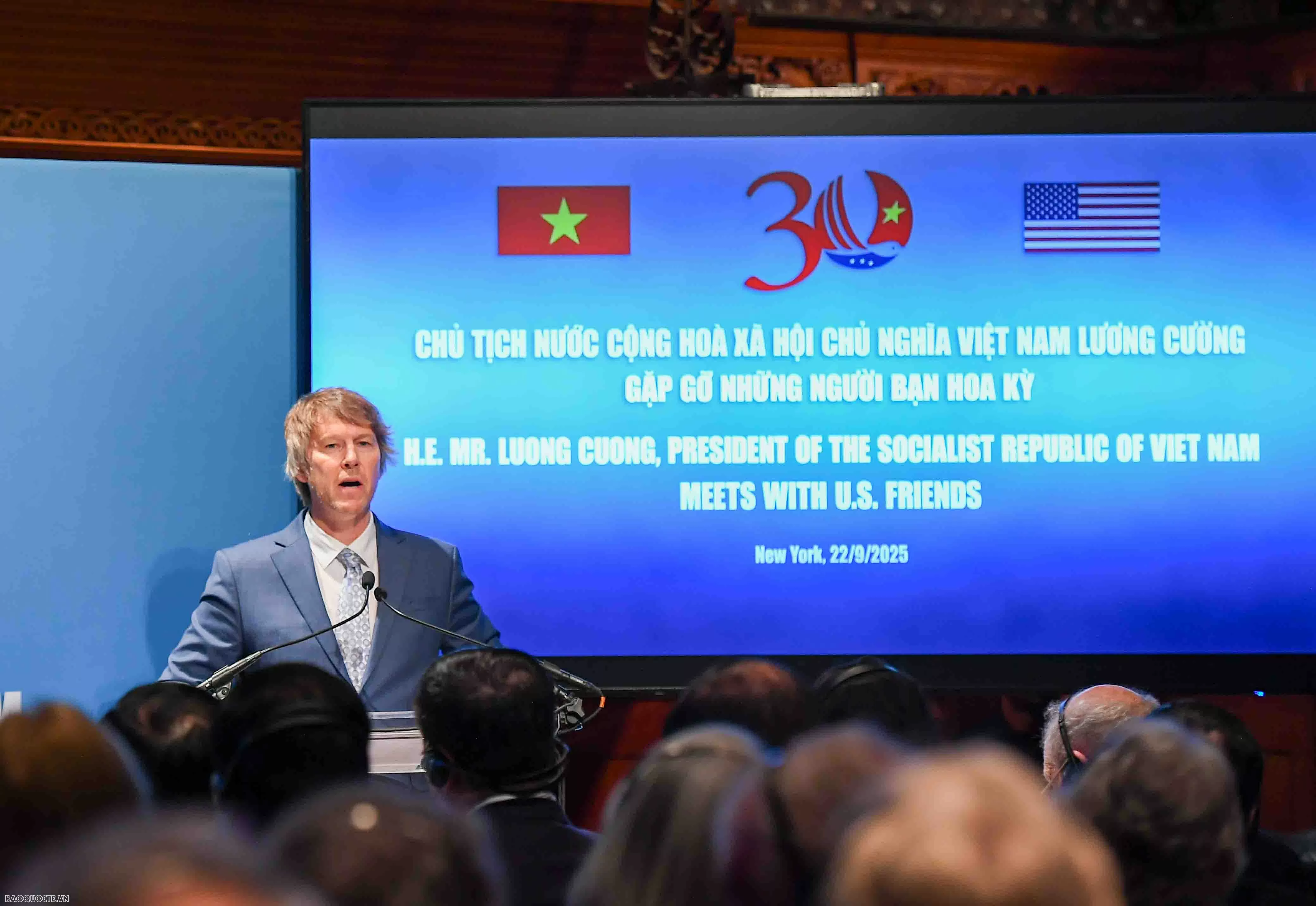 President Luong Cuong meets American friends, highlights reconciliation and healing