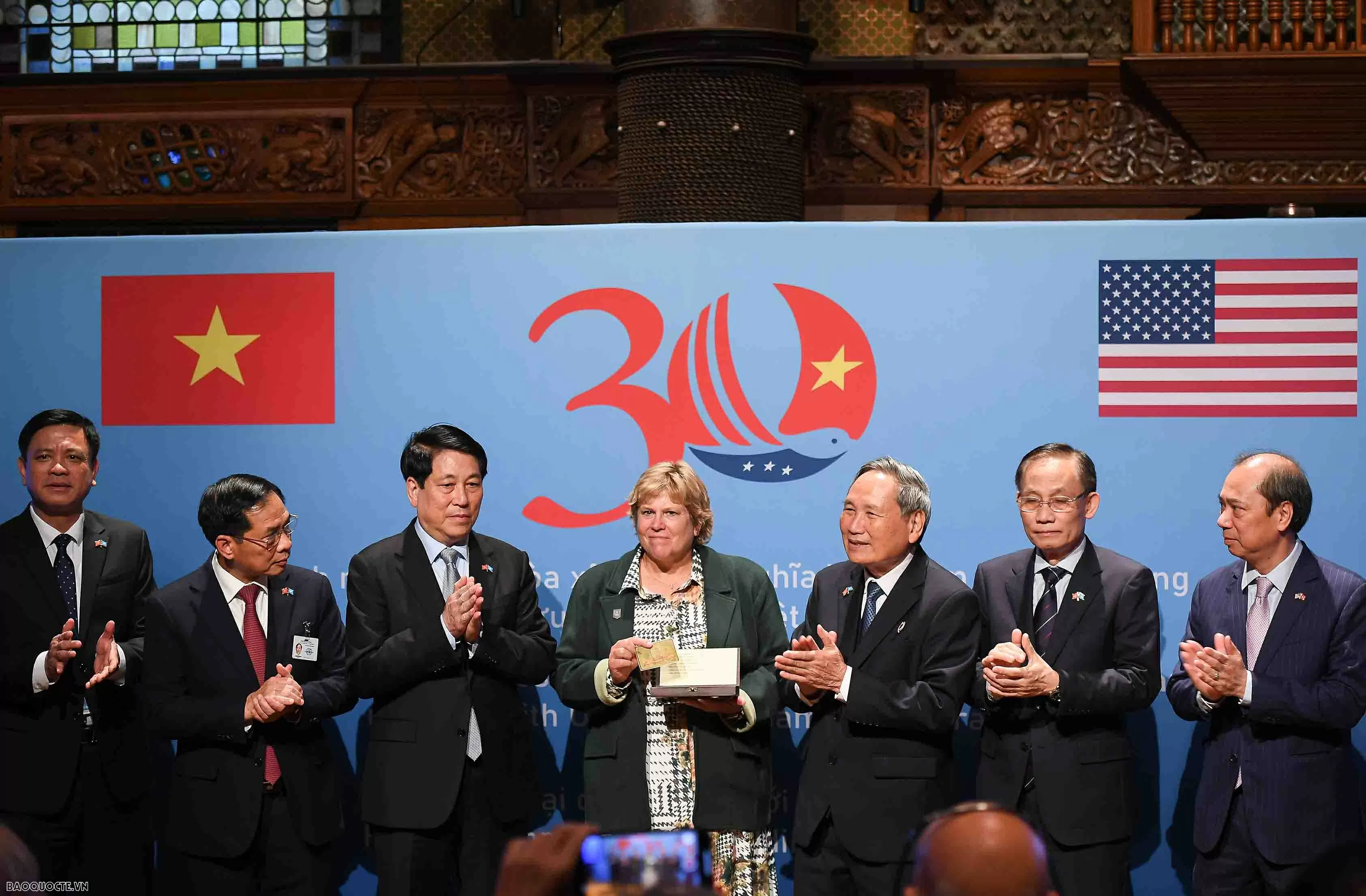 President Luong Cuong's meeting with Vietnam–U.S. veterans embodies the unifying strength of peace, compassion, and reconciliation President Luong Cuong's meeting with Vietnam–U.S. veterans embodies the unifying strength of peace, compassion, and reconciliation