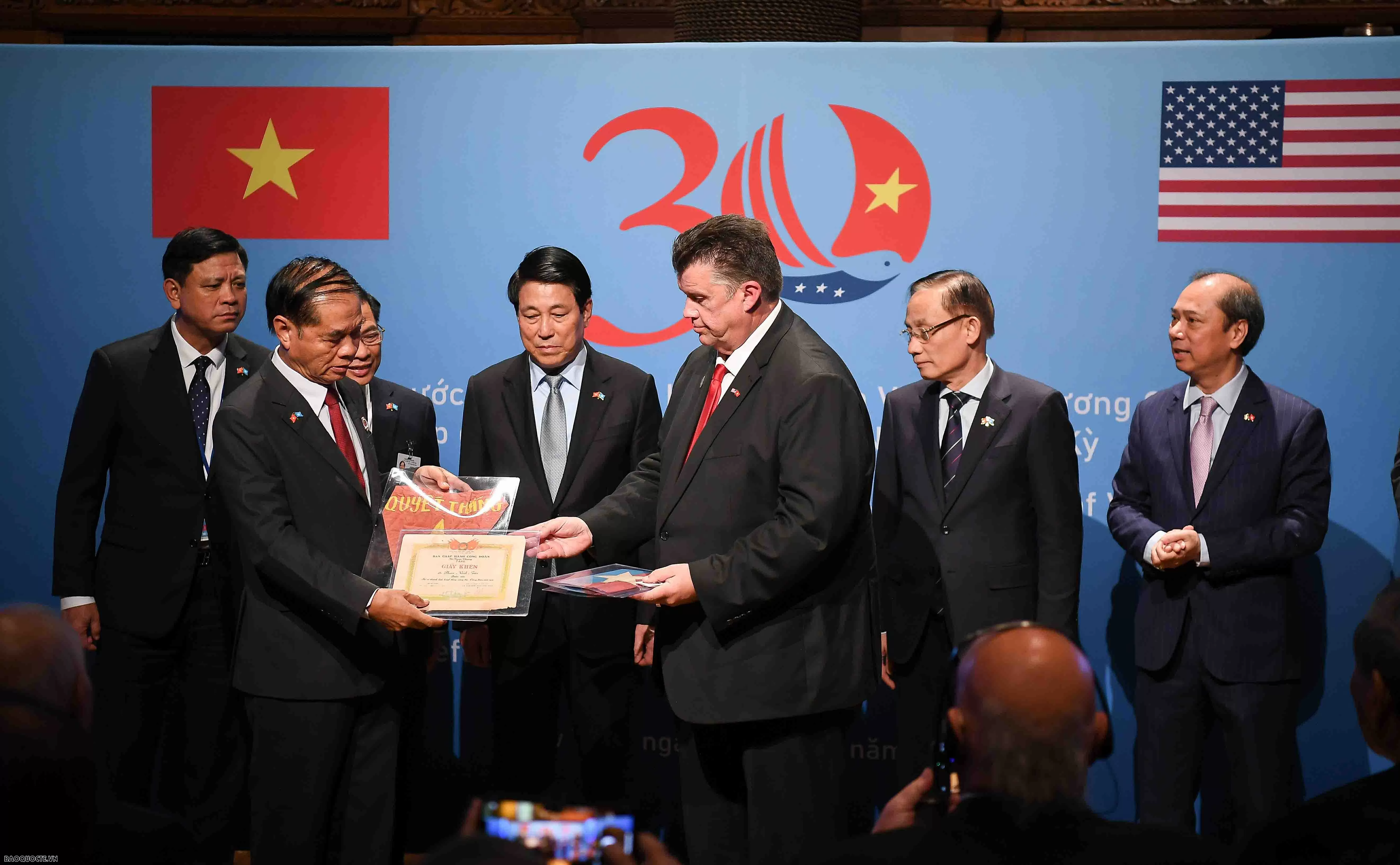 President Luong Cuong's meeting with Vietnam–U.S. veterans embodies the unifying strength of peace, compassion, and reconciliation President Luong Cuong's meeting with Vietnam–U.S. veterans embodies the unifying strength of peace, compassion, and reconciliation