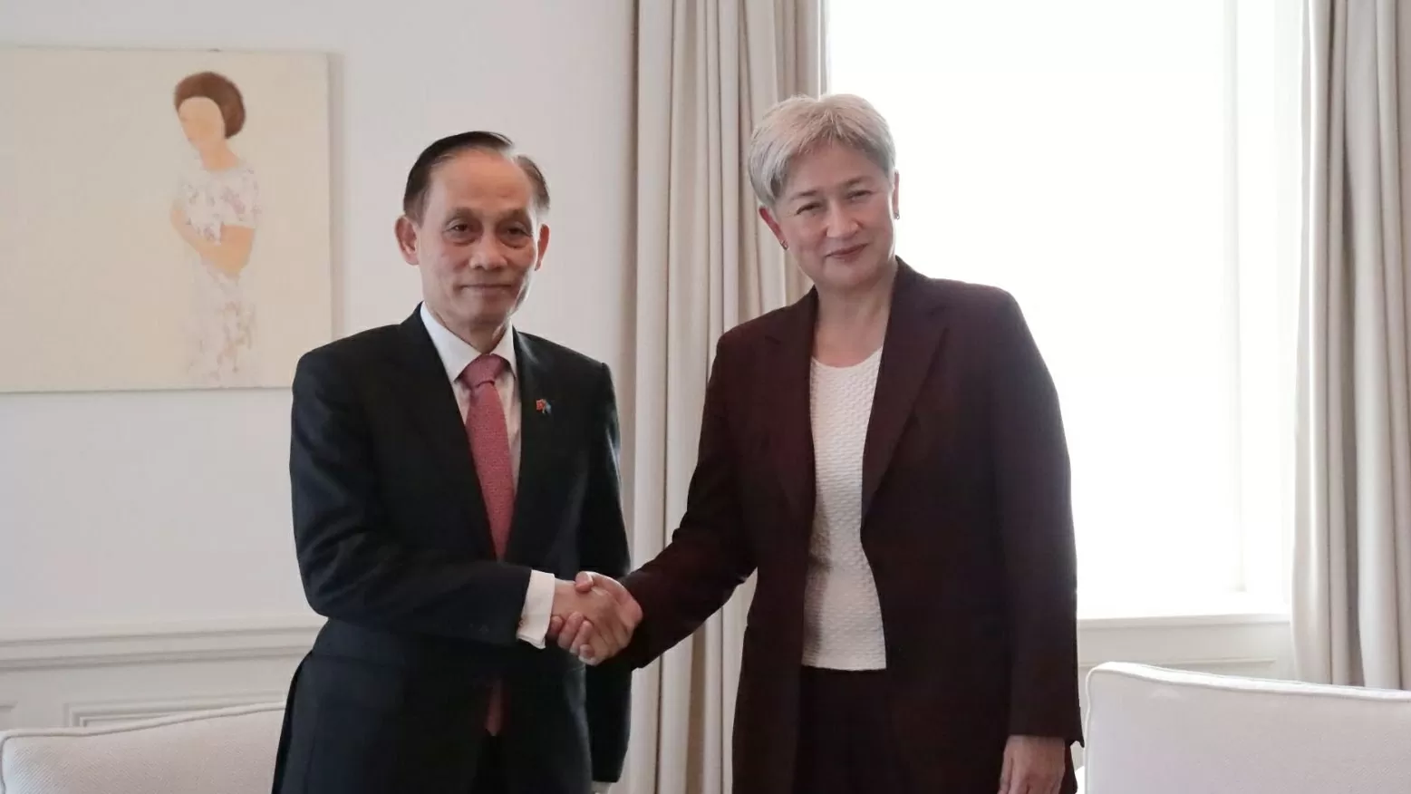 Acting Foreign Minister Le Hoai Trung meets Australian Foreign Minister Penny Wong