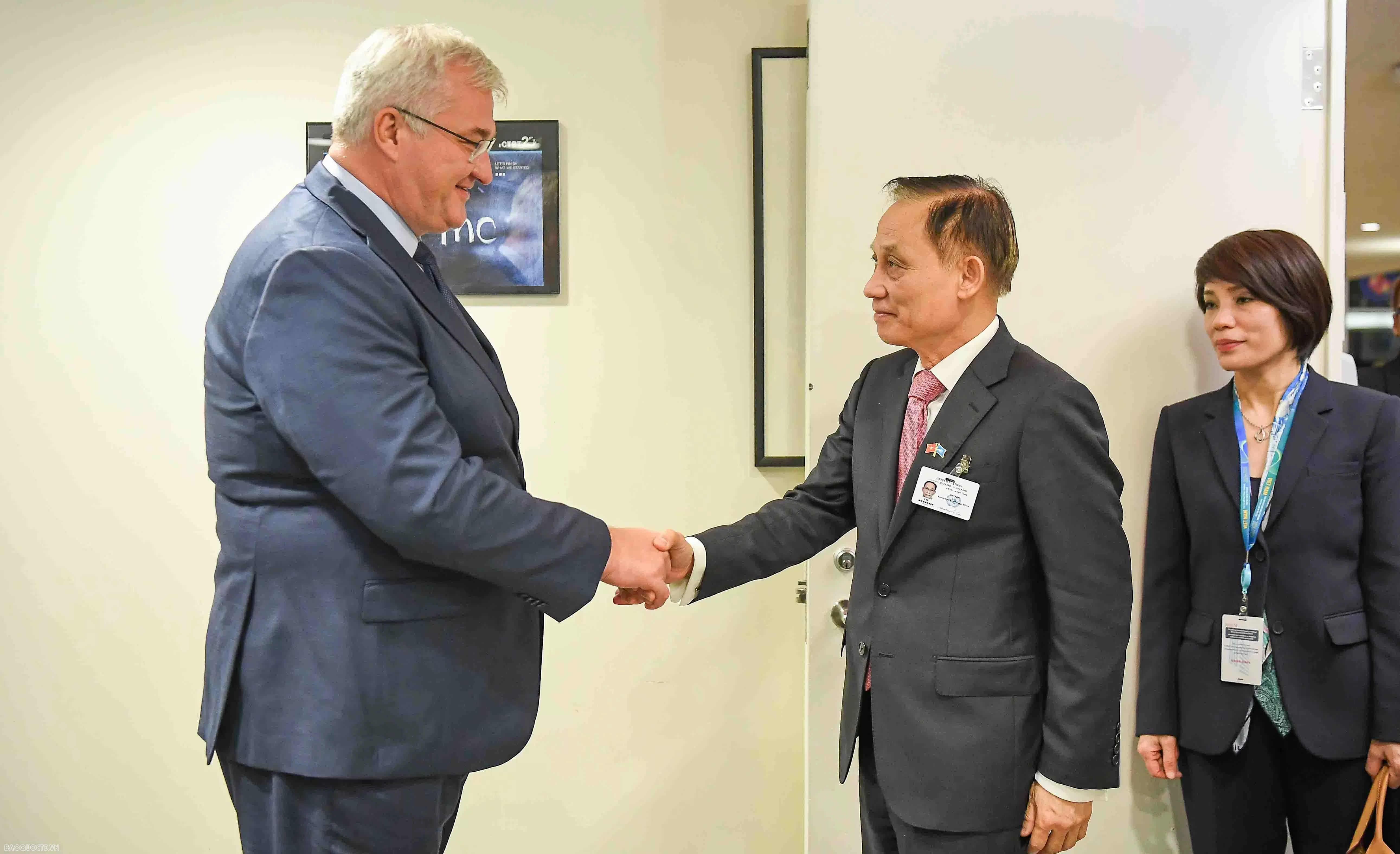Acting Foreign Minister Le Hoai Trung receives Ukrainian Foreign Minister Andrii Sybiha
