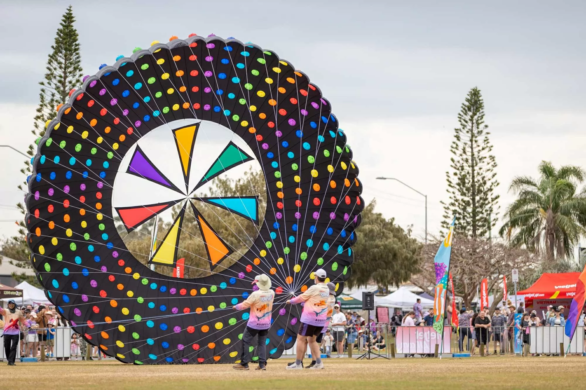 Vietjet invites tourists to immerse in Queensland's largest Kite Festival