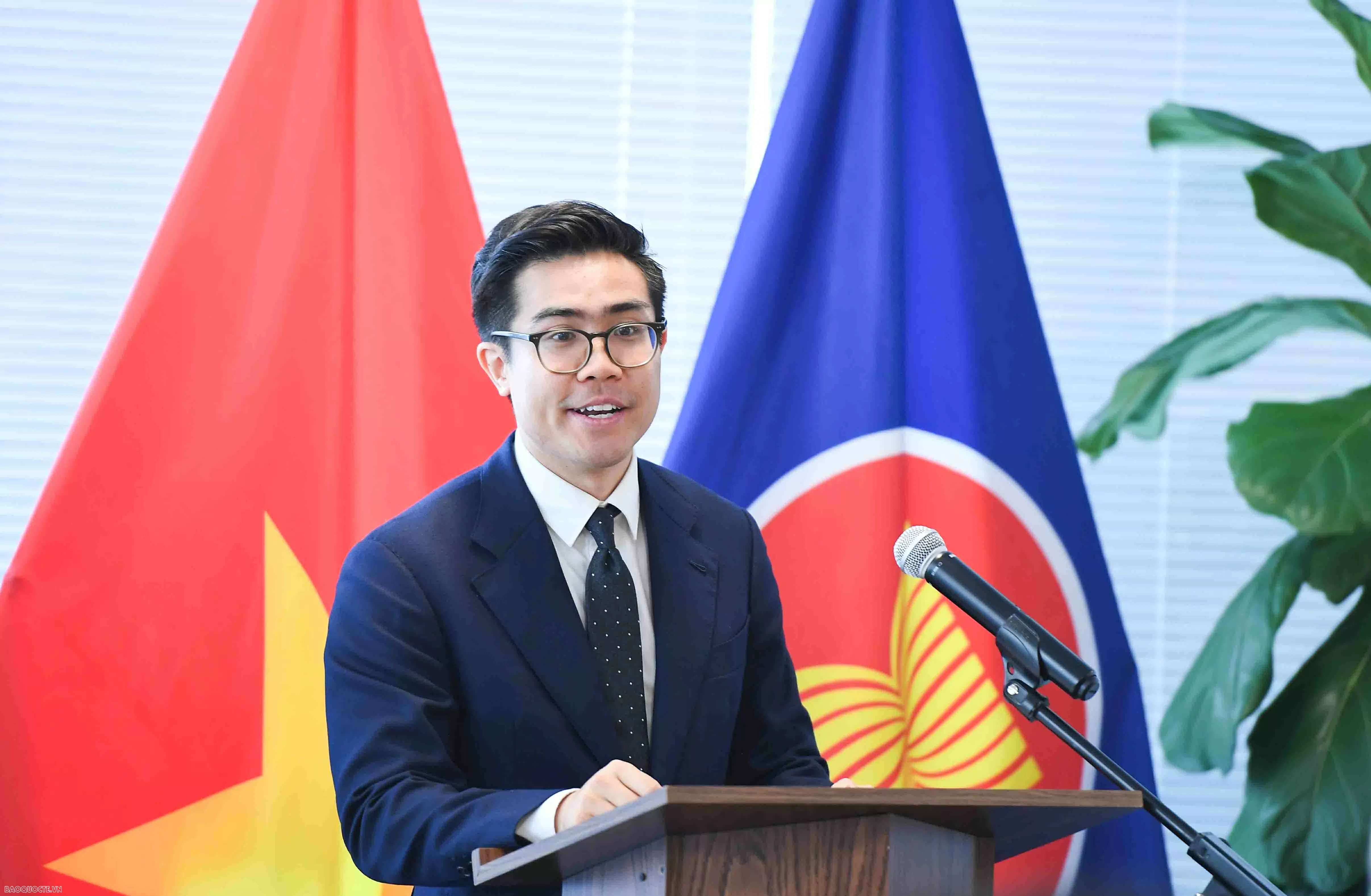 President Luong Cuong meets with representatives of Vietnamese missions, community in US