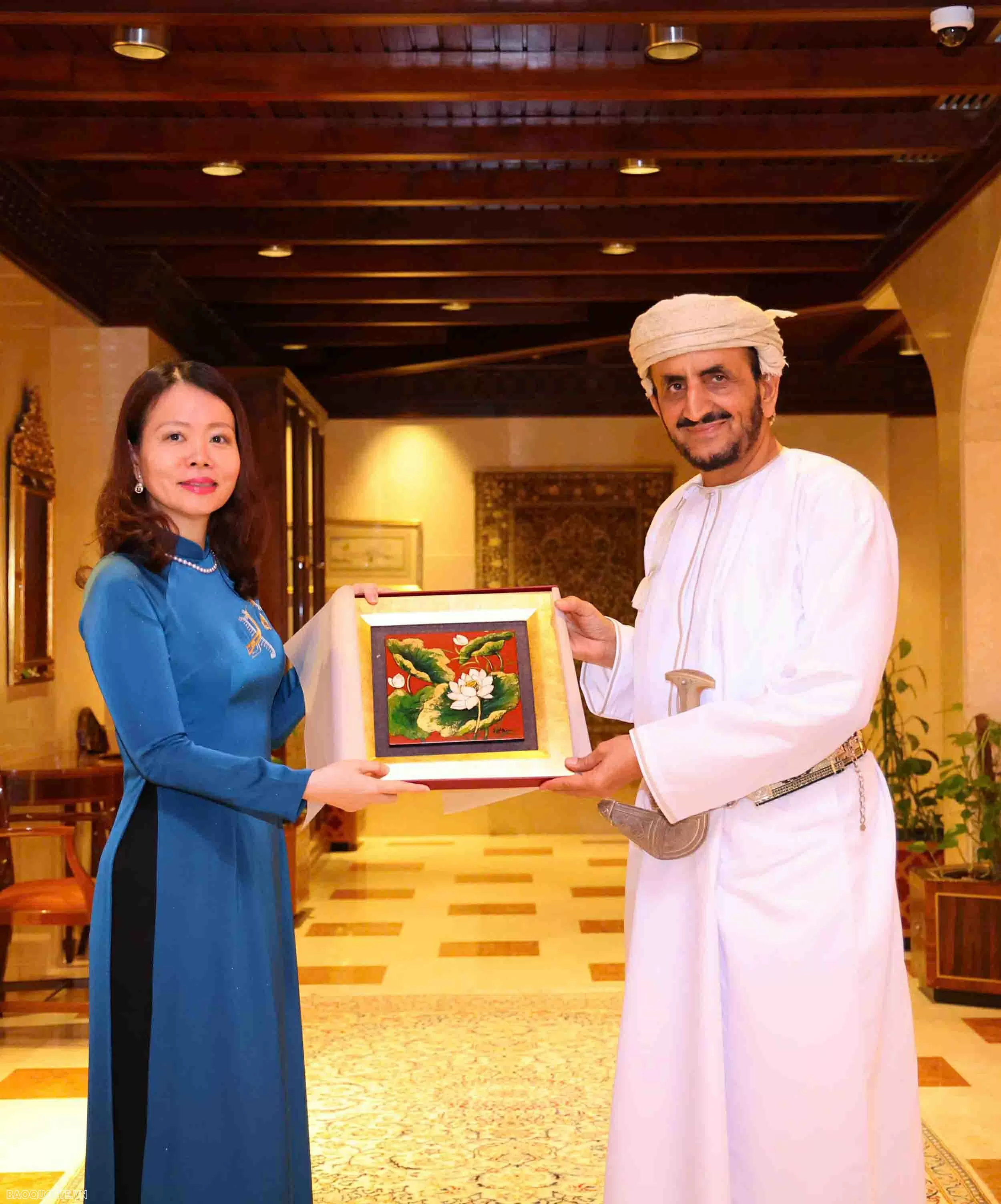 Deputy FM Nguyen Minh Hang co-chairs Vietnam-Oman political consultation