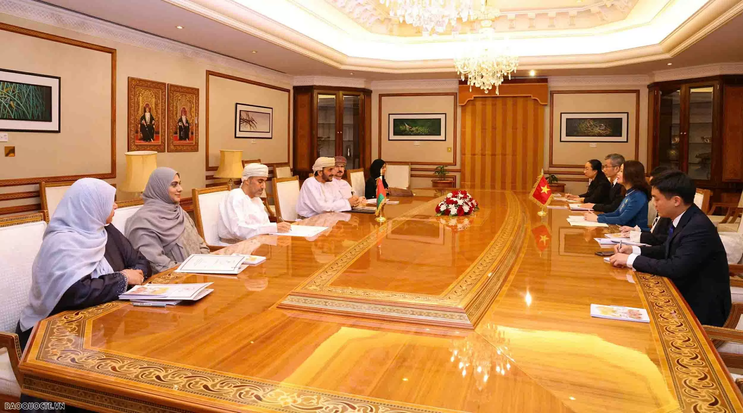Deputy FM Nguyen Minh Hang co-chairs Vietnam-Oman political consultation