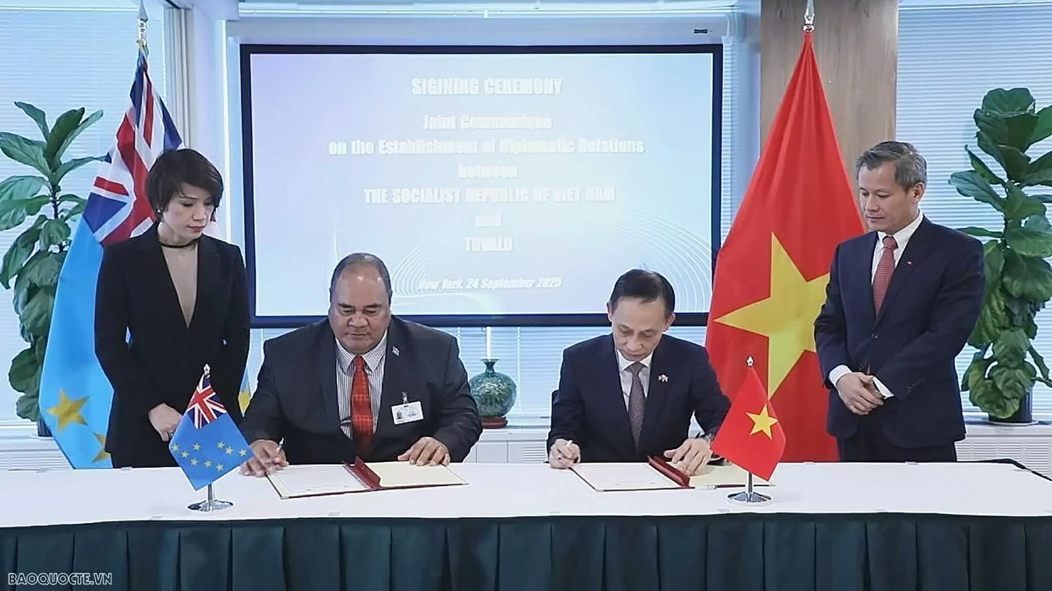 Vietnam and Tuvalu establish diplomatic relations Vietnam and Tuvalu establish diplomatic relations