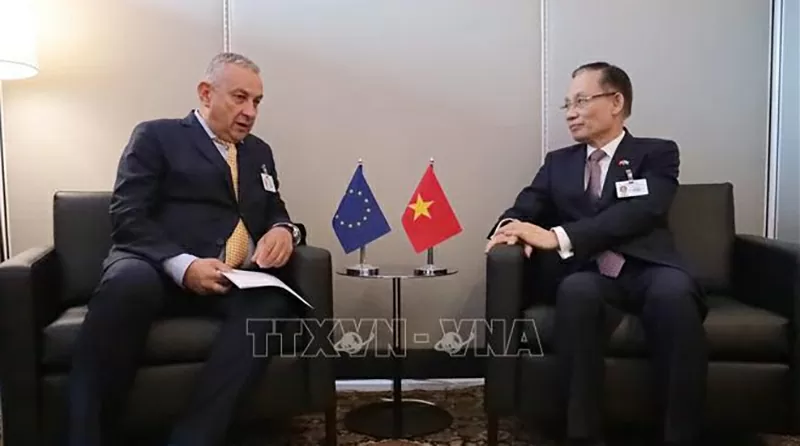 Acting Foreign Minister Le Hoai Trung affirms EU as one of Vietnam's leading partners